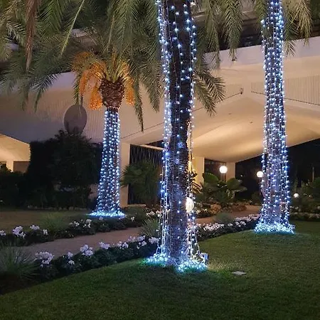 Jardins Croisette Pres Croisette *